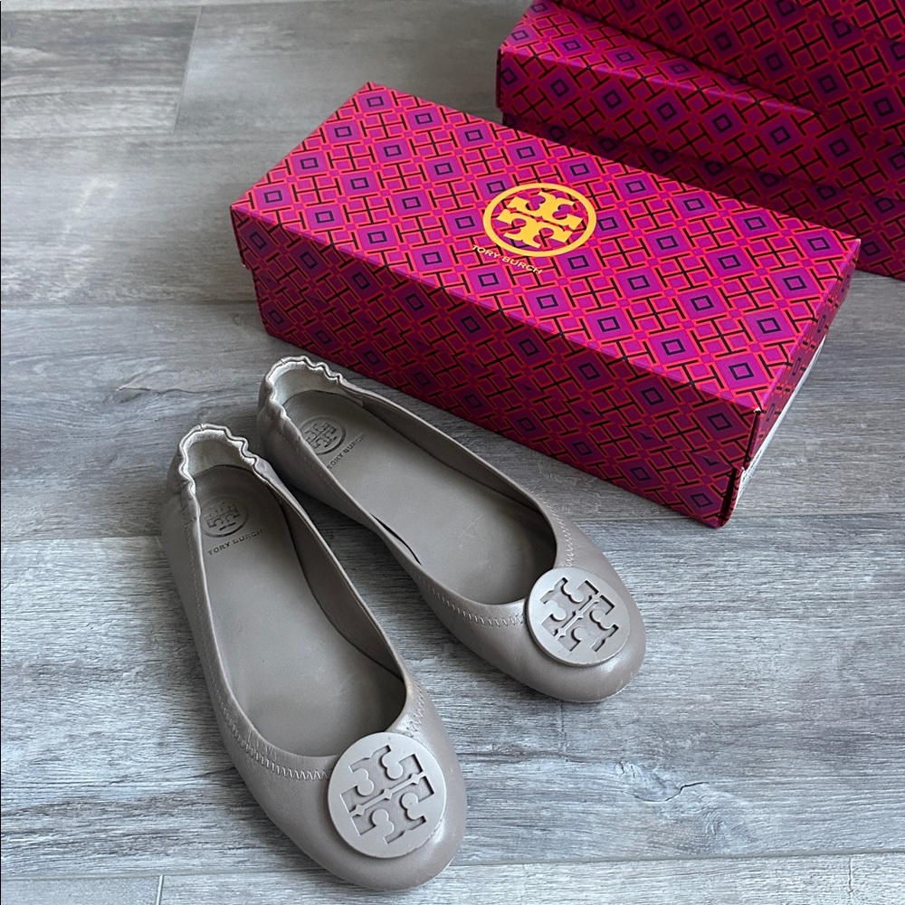 Tory Burch Gray Ballet Flats
